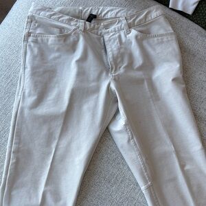 Lululemon utilitech ABC